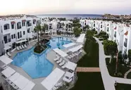 Jaz Neo Naama Bay