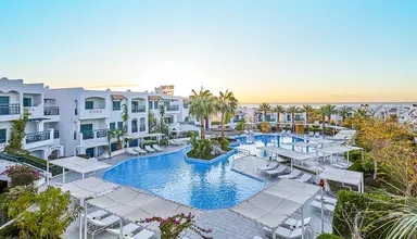 Jaz Neo Naama Bay