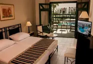 Jaz Neo Naama Bay