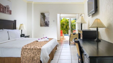 Jewel Runaway Bay Beach & Golf Resort