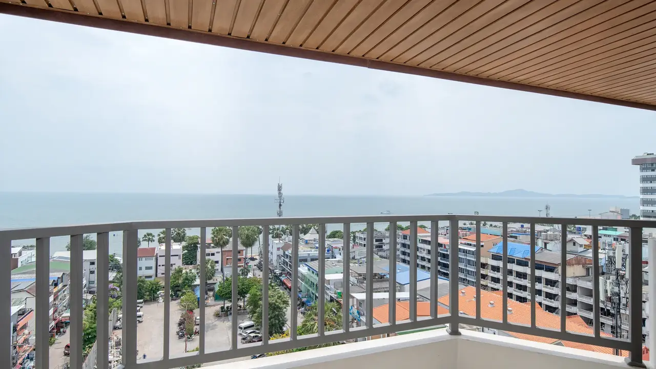 Jomtien Thani