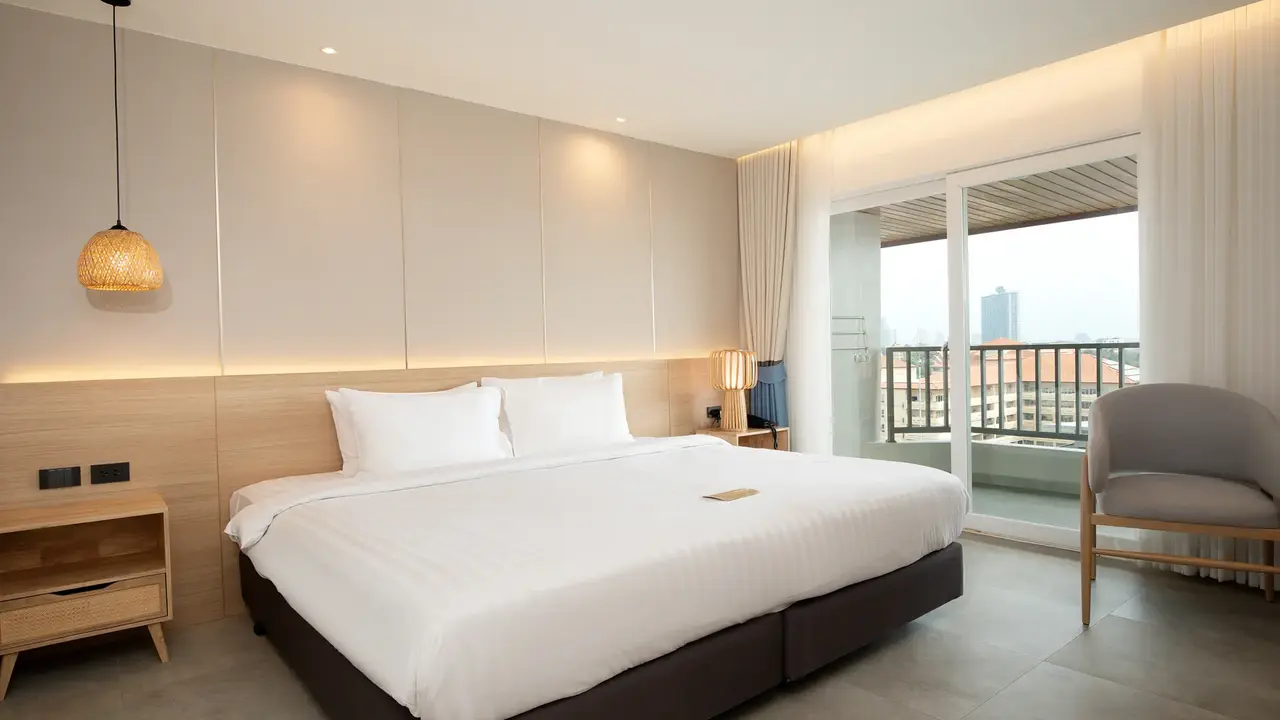 Jomtien Thani