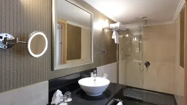 Juju Premier Palace 