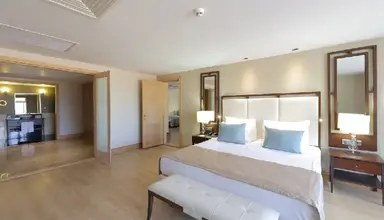 Juju Premier Palace