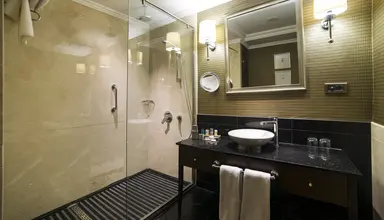 Juju Premier Palace