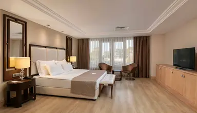 Juju Premier Palace