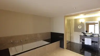 Juju Premier Palace 