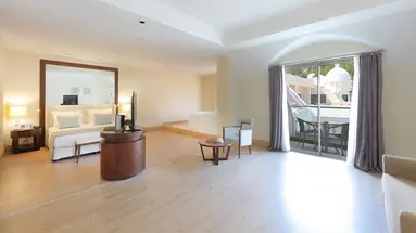 Juju Premier Palace 