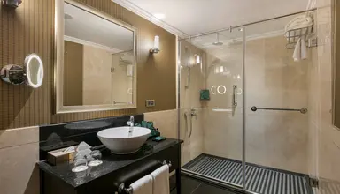 Juju Premier Palace