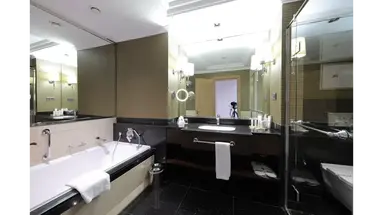 Juju Premier Palace 