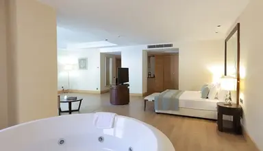 Juju Premier Palace