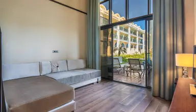 Juju Premier Palace
