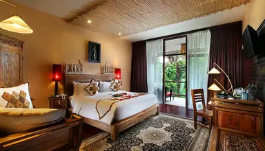 Jungle Retreat by Kupu Kupu