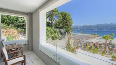 Kalamota Beach House