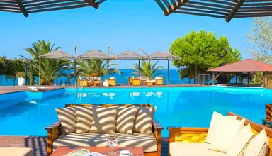 Kamari Beach (Santorini)