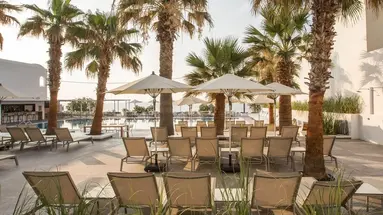 Kamari Beach (Santorini)