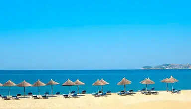 Kamari Beach (Santorini)