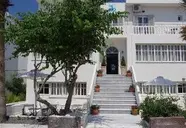 Kamari Blu Boutique