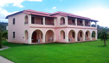 Kamari Studios and Apartments