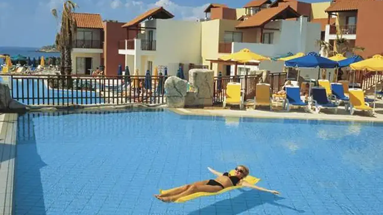 Kapetanios Aqua Resort