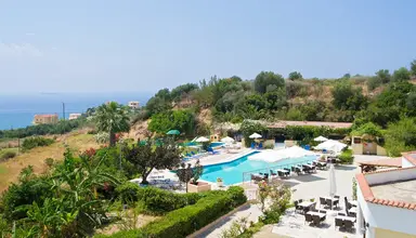 Karavados Beach