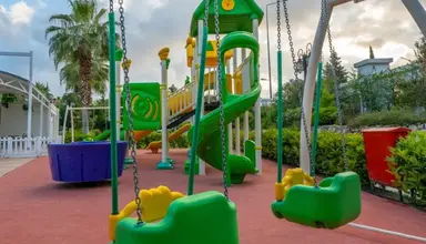 Karmir Resort