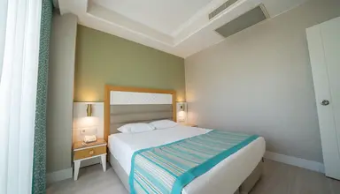 Karmir Resort