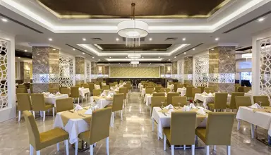Karmir Resort