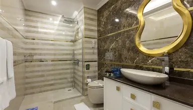 Karmir Resort