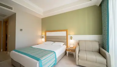 Karmir Resort