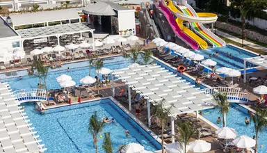 Karmir Resort