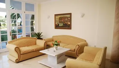 Karras Grande Resort