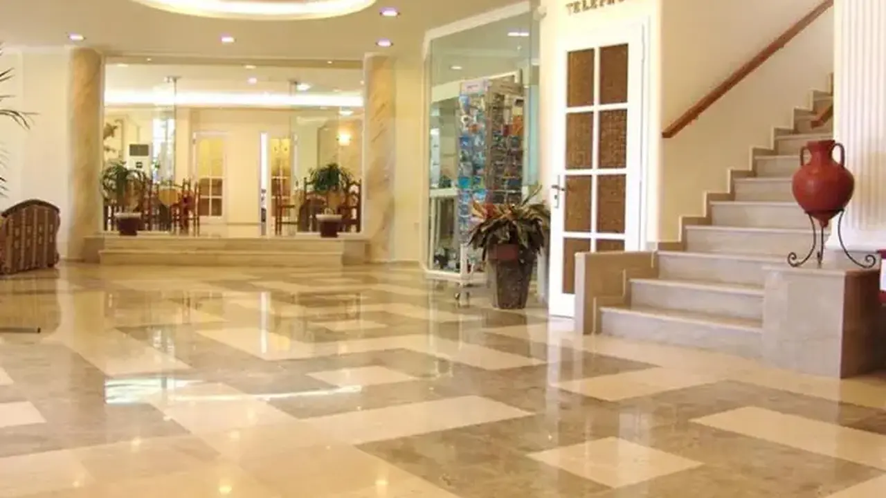 Karras Grande Resort