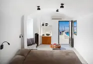 Kasimatis by La Perla