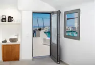 Kasimatis by La Perla