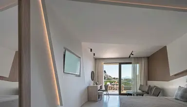 Kassandra Bay