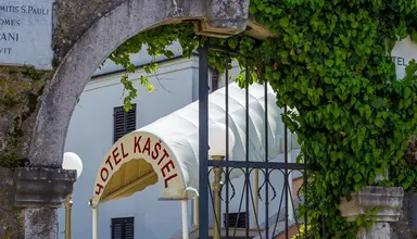 Kastel