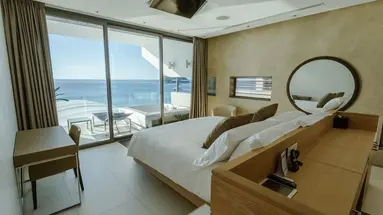 Kata Rocks Resort & Residences