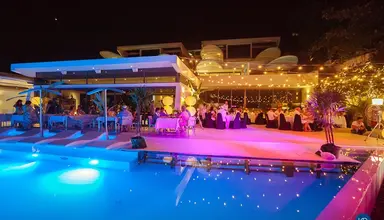 Kata Rocks Resort & Residences