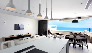 Kata Rocks Resort & Residences
