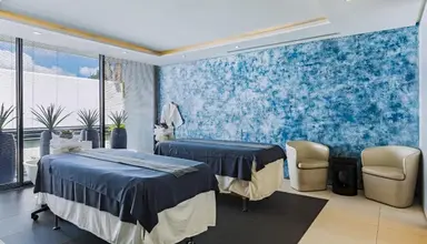Kata Rocks Resort & Residences