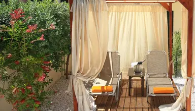 Katrin Suites