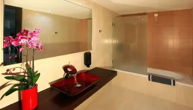 Katrin Suites