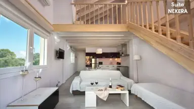 Kavos Plaza