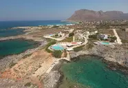 Kavos & Suites