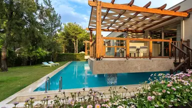 Kaya Palazzo Golf