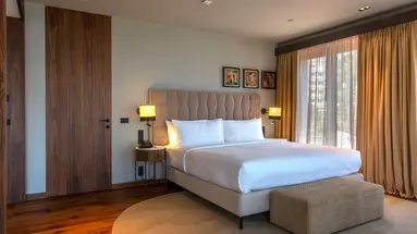 Keight, Curio Collection by Hilton