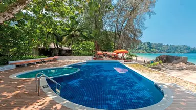 Khaolak Wanaburee Resort