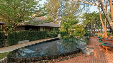 Khaolak Wanaburee Resort
