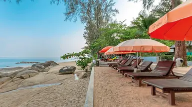 Khaolak Wanaburee Resort